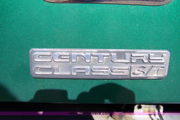 image for item 7504 2003 Freightliner Century Class ST120 semi truck