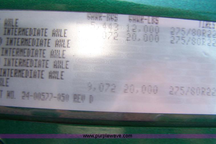 image for item 7504 2003 Freightliner Century Class ST120 semi truck