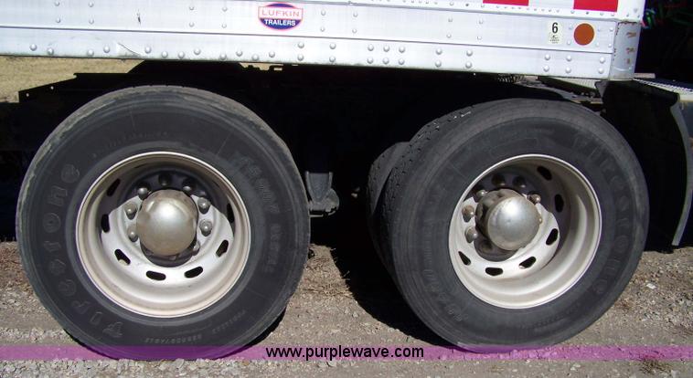 image for item 7506 2001 Sterling ST9500 semi truck