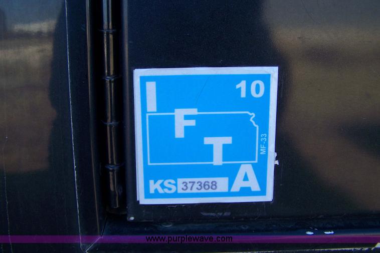 image for item 7506 2001 Sterling ST9500 semi truck