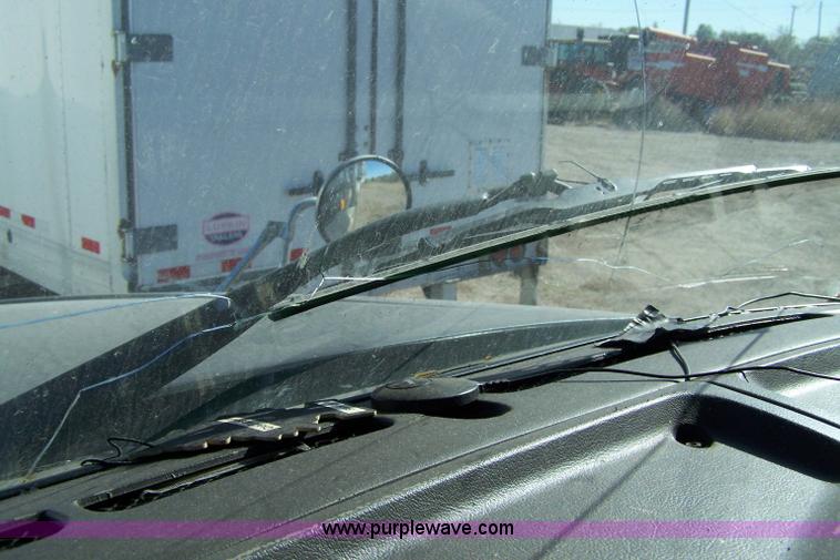 image for item 7506 2001 Sterling ST9500 semi truck