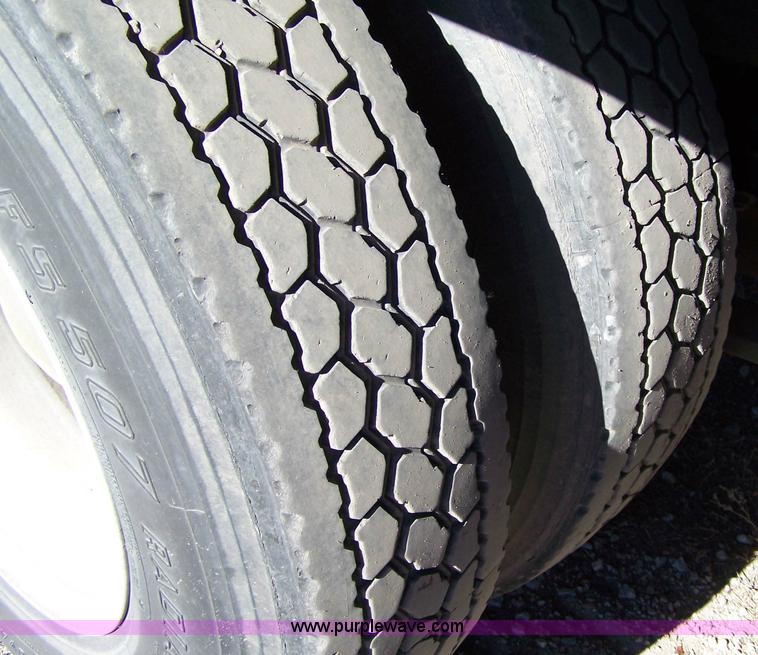 image for item 7506 2001 Sterling ST9500 semi truck