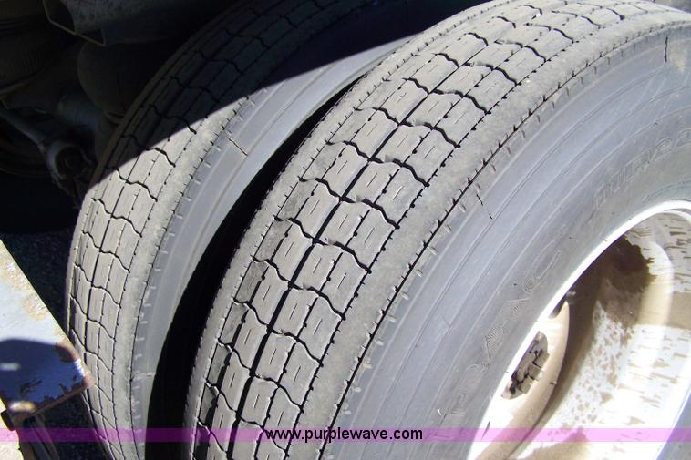 image for item 7507 2006 Lufkin 53' van trailer