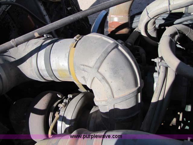 image for item 8276 1991 Peterbilt 357 semi truck