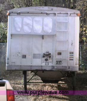 image for item 1000 1999 Timpte 40' grain trailer