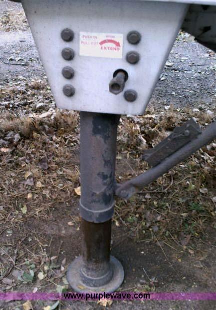 image for item 1000 1999 Timpte 40' grain trailer