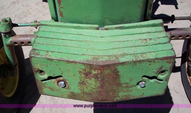 image for item 1001 1968 John Deere 4020 tractor