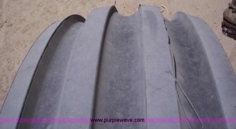 image for item 1001 1968 John Deere 4020 tractor