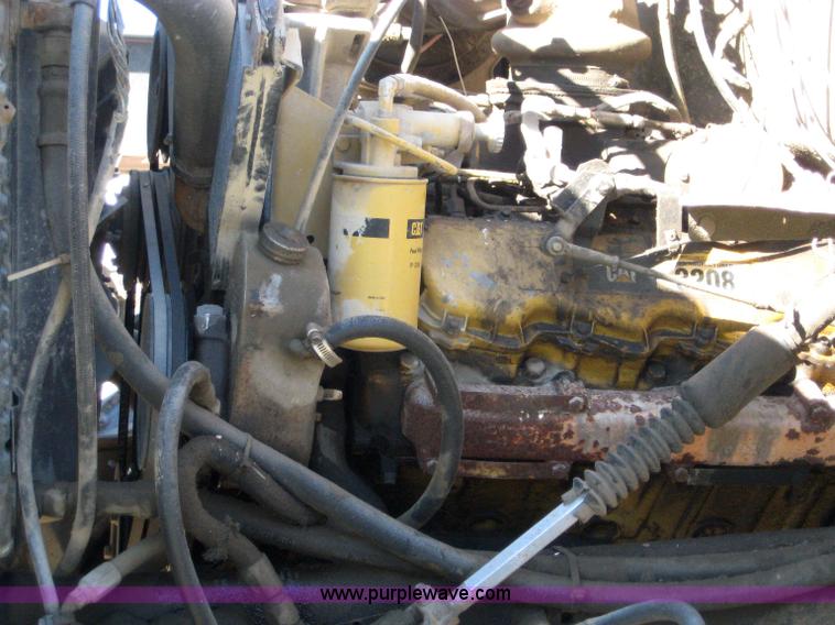 image for item 1702 1984 Ford 8000 spreader truck