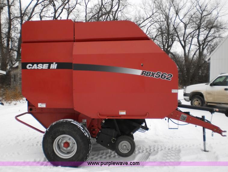 image for item 1710 2003 Case IH RBX 562 round baler