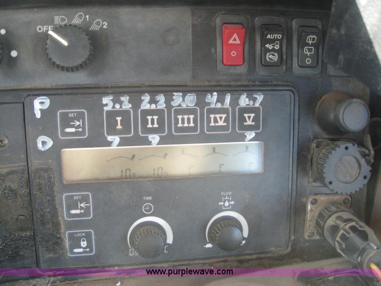 image for item 3038 2000 John Deere 8310 MFWD tractor