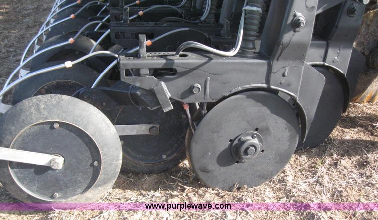 image for item 3039 1996 Great Plains 2N-3010 drill