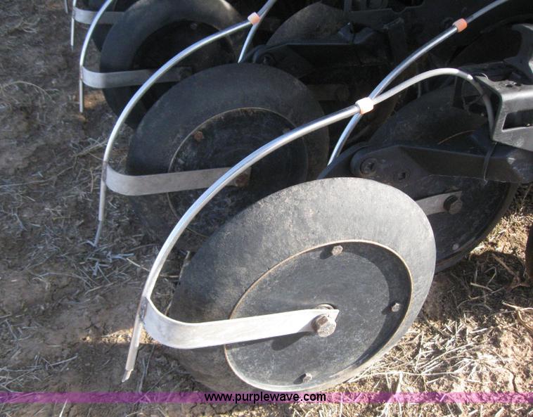 image for item 3039 1996 Great Plains 2N-3010 drill