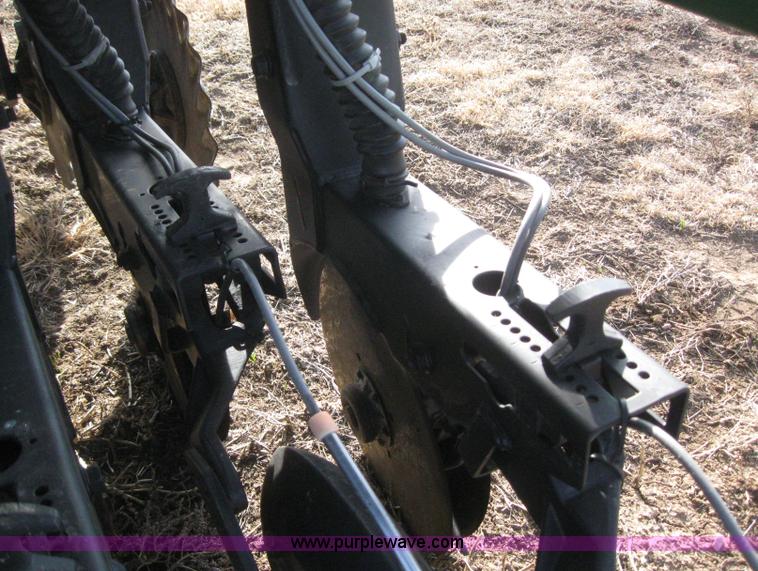 image for item 3039 1996 Great Plains 2N-3010 drill