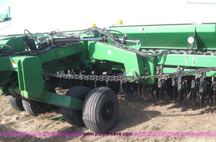 image for item 3039 1996 Great Plains 2N-3010 drill