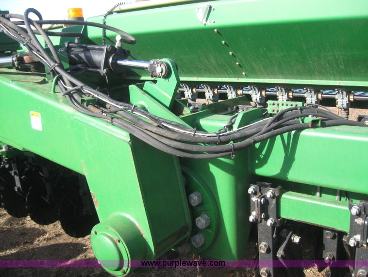 image for item 3039 1996 Great Plains 2N-3010 drill