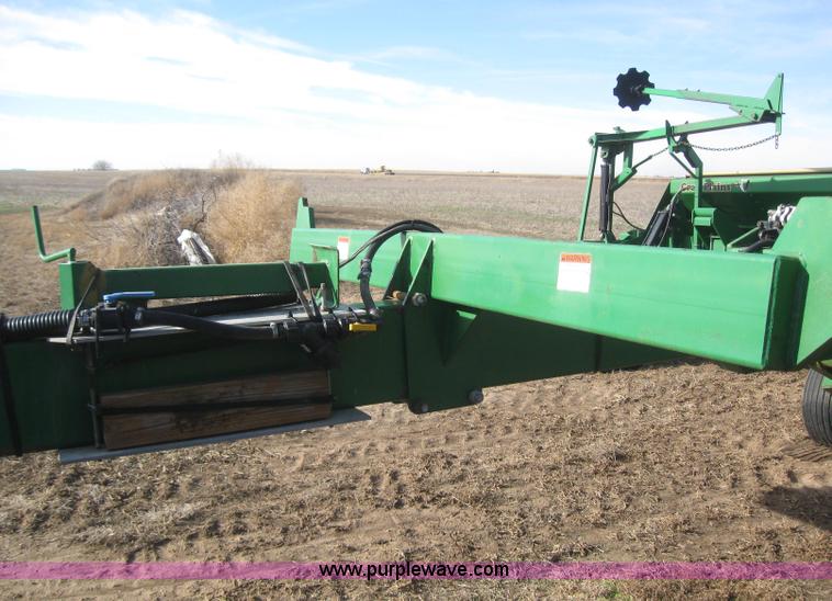 image for item 3039 1996 Great Plains 2N-3010 drill