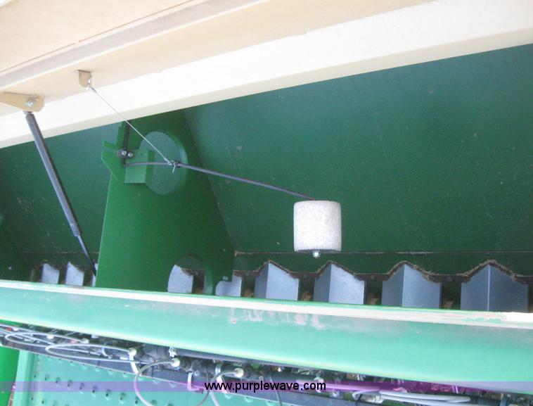 image for item 3039 1996 Great Plains 2N-3010 drill