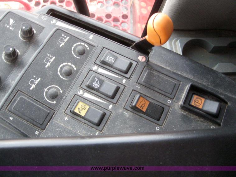 image for item 3243 1998 Case IH 2388 combine