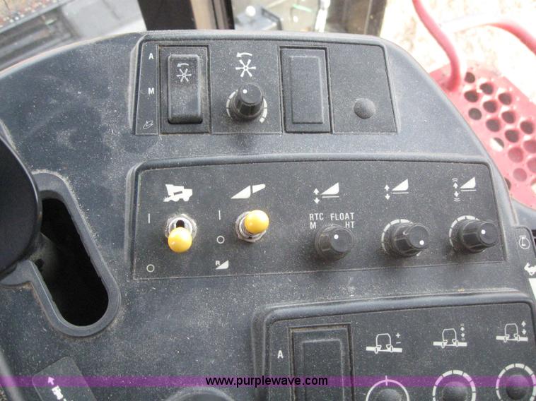 image for item 3243 1998 Case IH 2388 combine