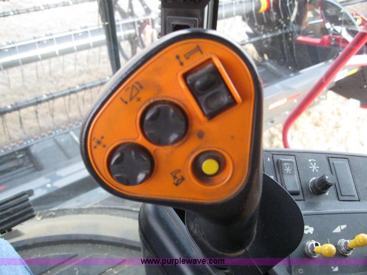 image for item 3243 1998 Case IH 2388 combine