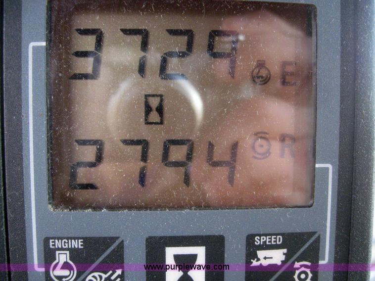 image for item 3243 1998 Case IH 2388 combine