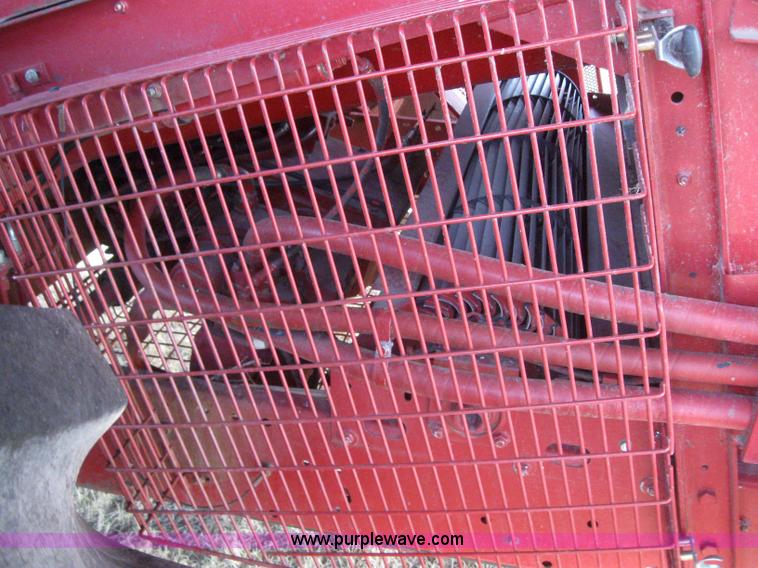 image for item 3243 1998 Case IH 2388 combine