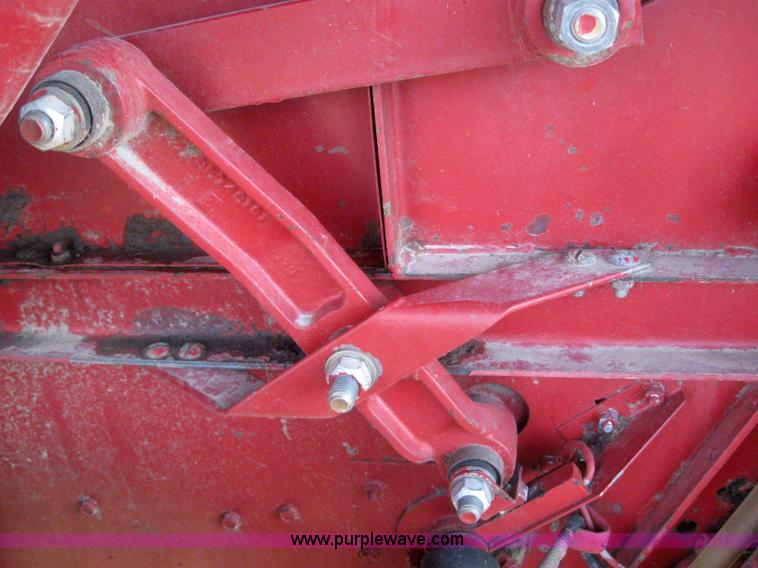 image for item 3243 1998 Case IH 2388 combine