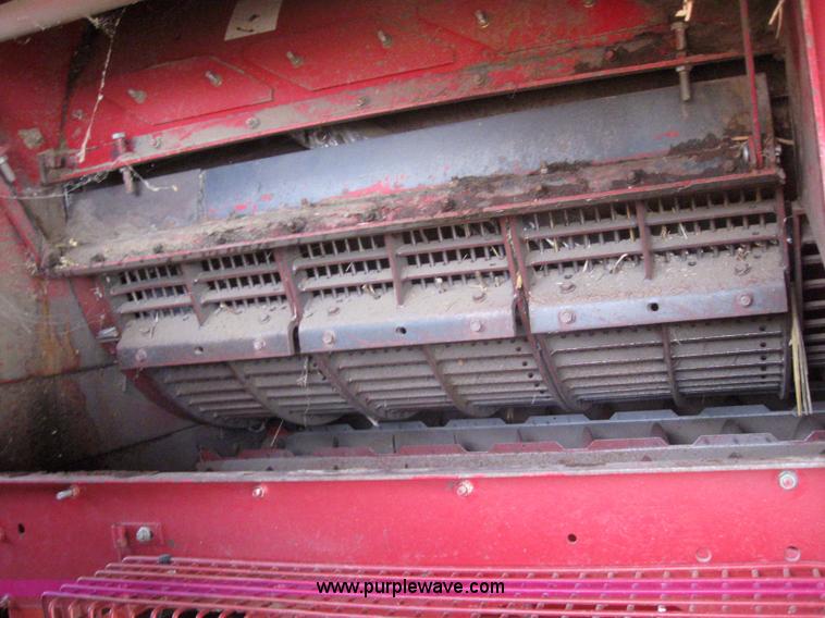 image for item 3243 1998 Case IH 2388 combine