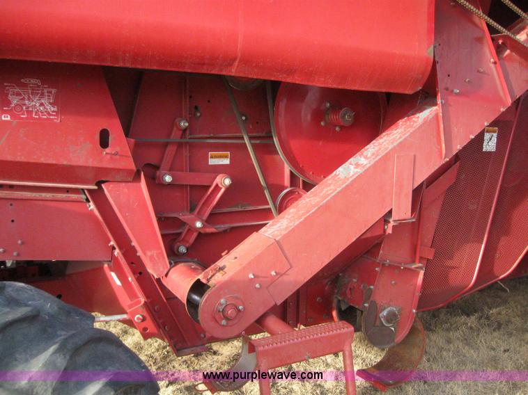image for item 3243 1998 Case IH 2388 combine