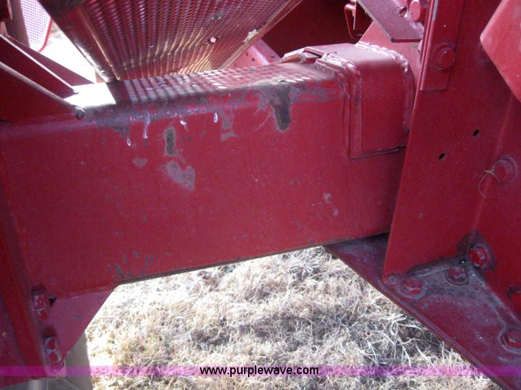 image for item 3243 1998 Case IH 2388 combine