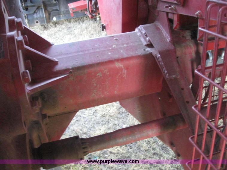 image for item 3243 1998 Case IH 2388 combine