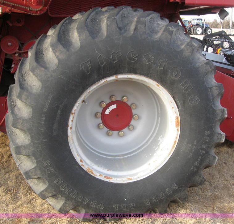 image for item 3243 1998 Case IH 2388 combine
