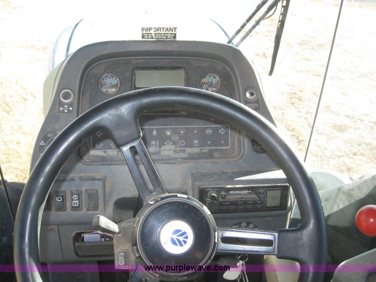 image for item 3244 1997 New Holland 9482 tractor