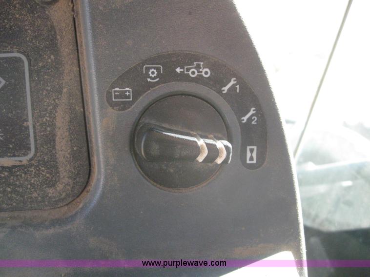 image for item 3244 1997 New Holland 9482 tractor