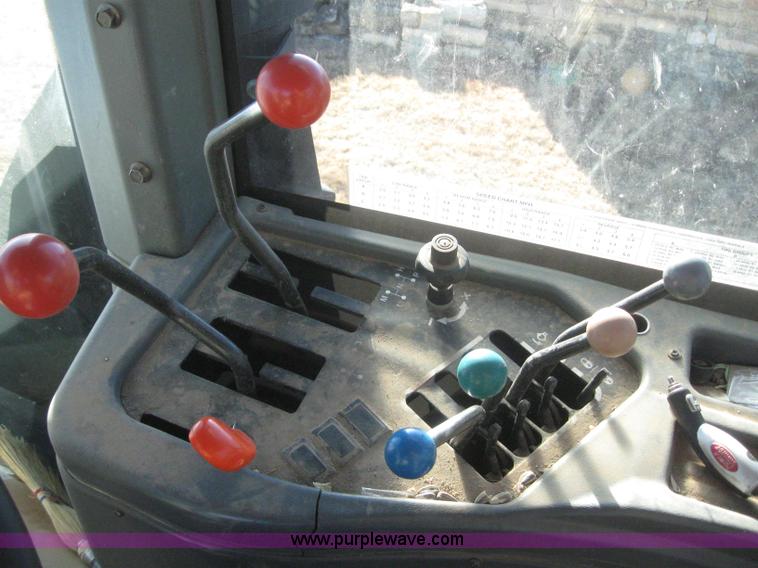 image for item 3244 1997 New Holland 9482 tractor