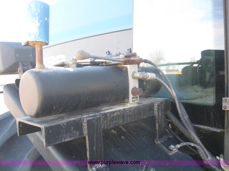 image for item 3244 1997 New Holland 9482 tractor