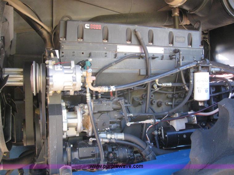 image for item 3244 1997 New Holland 9482 tractor