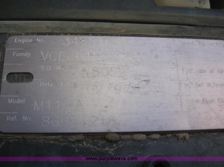 image for item 3244 1997 New Holland 9482 tractor