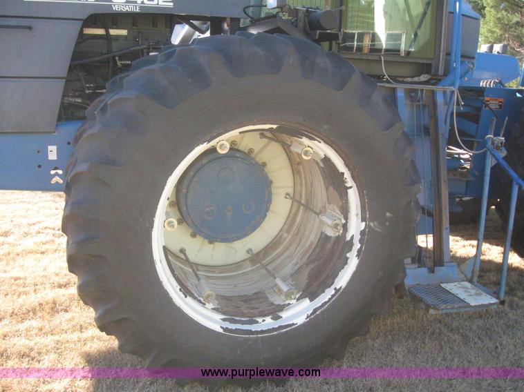 image for item 3244 1997 New Holland 9482 tractor