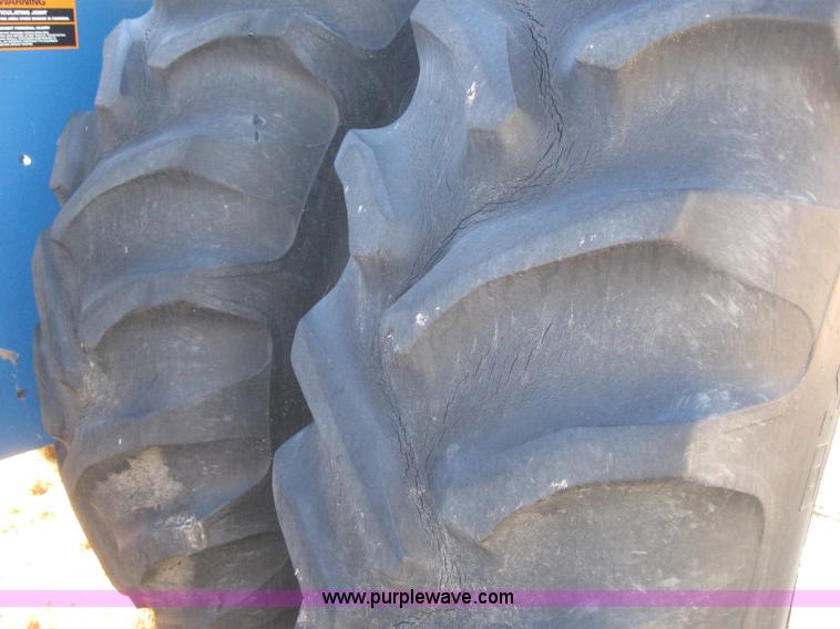 image for item 3244 1997 New Holland 9482 tractor