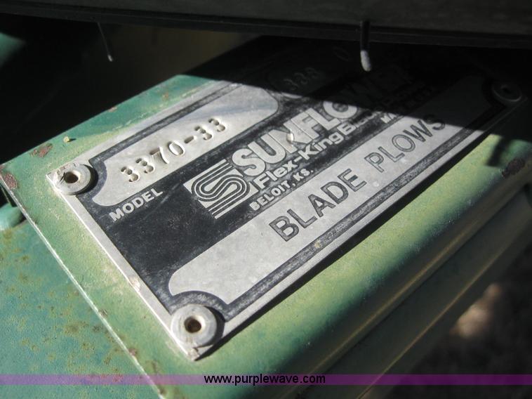 image for item 3245 Sunflower Flex King 7x5 undercutter