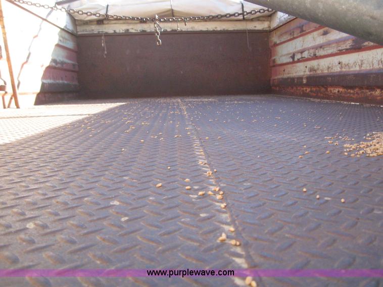 image for item 3247 1967 Ford 600 grain truck