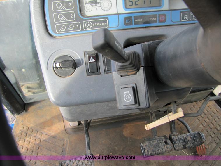image for item 3500 1996 New Holland 8970 MFWD tractor