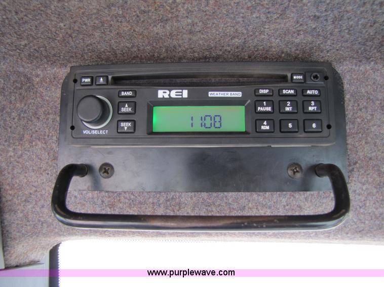 image for item 3500 1996 New Holland 8970 MFWD tractor