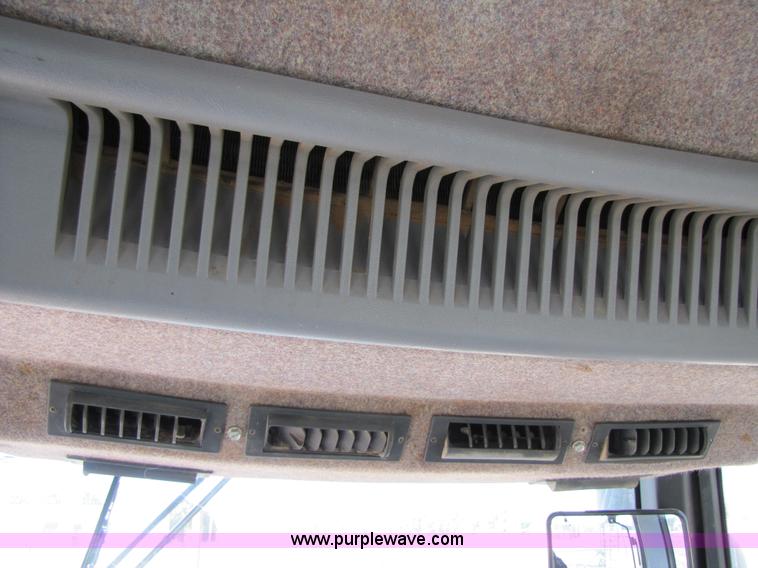 image for item 3500 1996 New Holland 8970 MFWD tractor