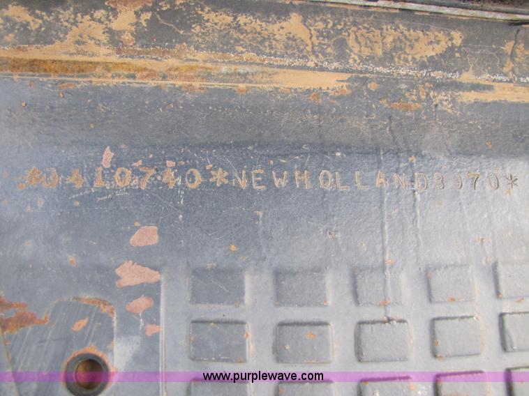 image for item 3500 1996 New Holland 8970 MFWD tractor