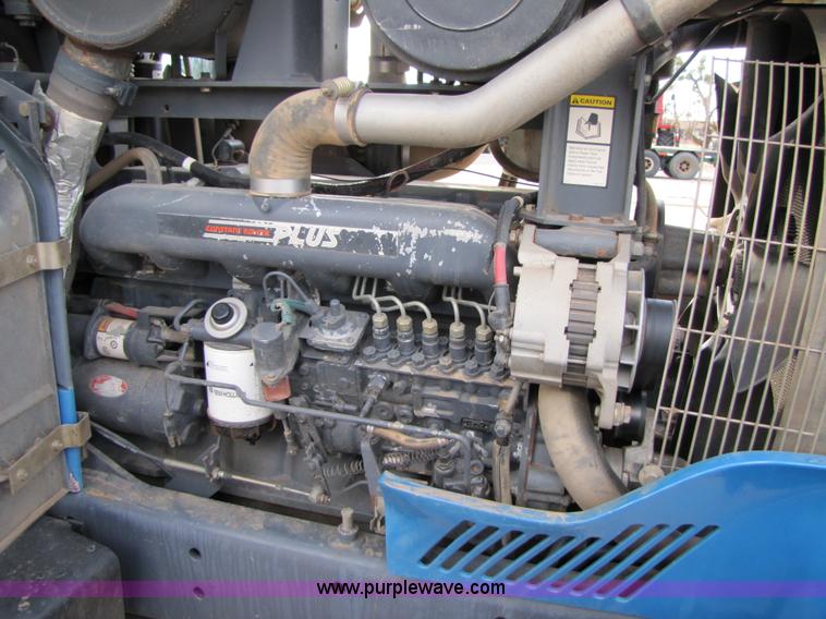 image for item 3500 1996 New Holland 8970 MFWD tractor