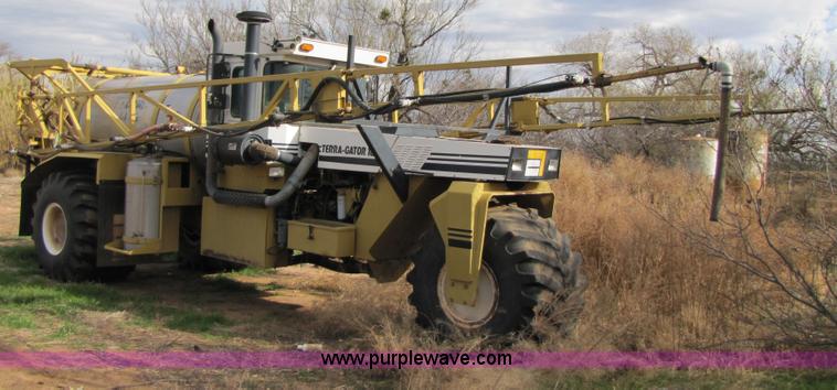 image for item 3502 1993 Terra Gator 1803 70' self-propelled sprayer