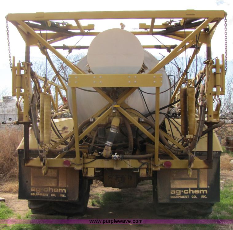 image for item 3502 1993 Terra Gator 1803 70' self-propelled sprayer